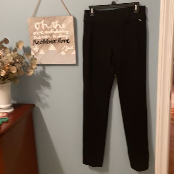 FDJ Pull On Cigarette Black Jegging Pants - 4 - NWT - Picture 3 of 11